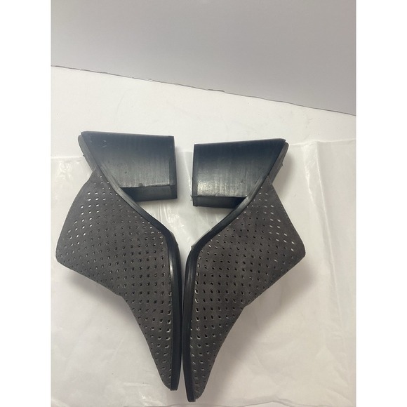 Steve Madden Women's Gray Suede Pump-Boot-Mules Size 8 - Picture 5 of 6